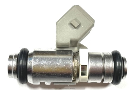 موزعين قطع غيار السيارات بالجملة - حاقن الوقود iwp049 PZ6DX1843 CITROEN